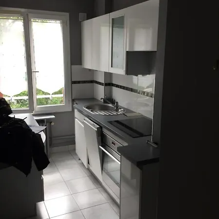 Superbe Appartement, Familiale, Parking * Larue
